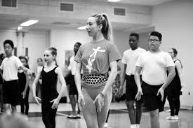 Isabella Boylston teaches a ballet class focusing on confidence